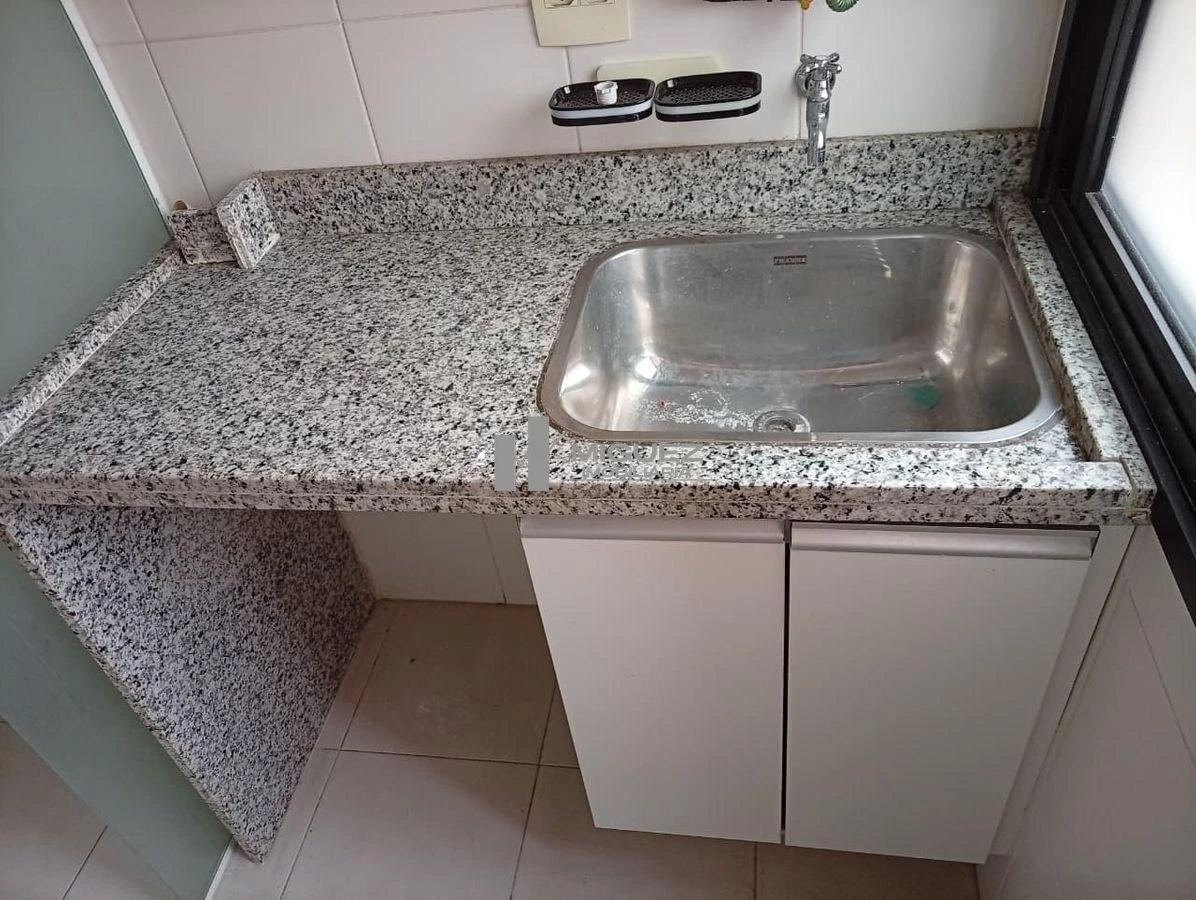 72 m² apartment with 3 bedrooms and 1 parking spot — photo 32