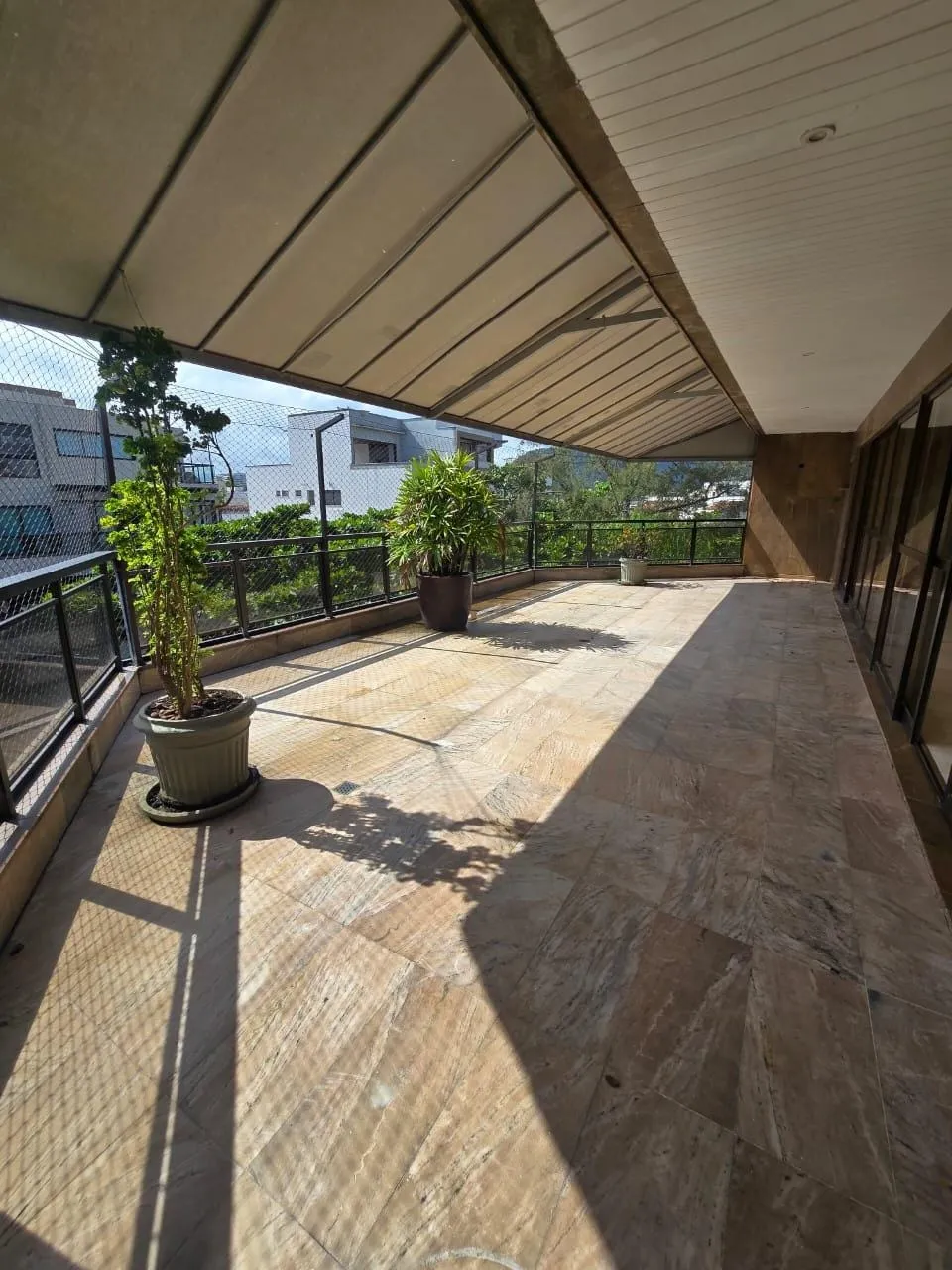Apartamento com 3 quartos e 5 banheiros com varanda — photo 9