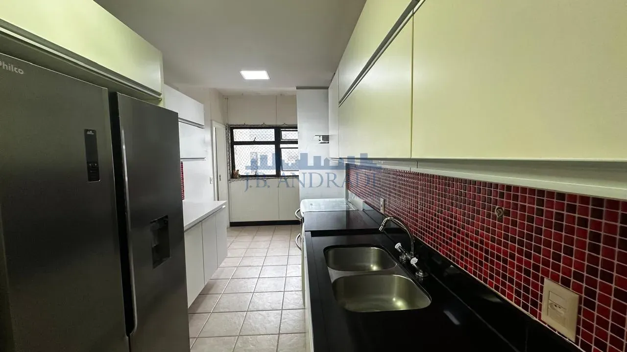 Apartamento mobiliado com 3 quartos e varanda fechada — photo 25