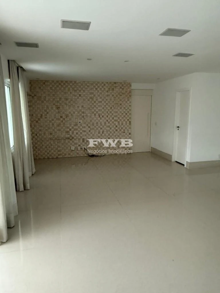 162 m² apartment with 4 bedrooms and 3 en-suites — photo 17