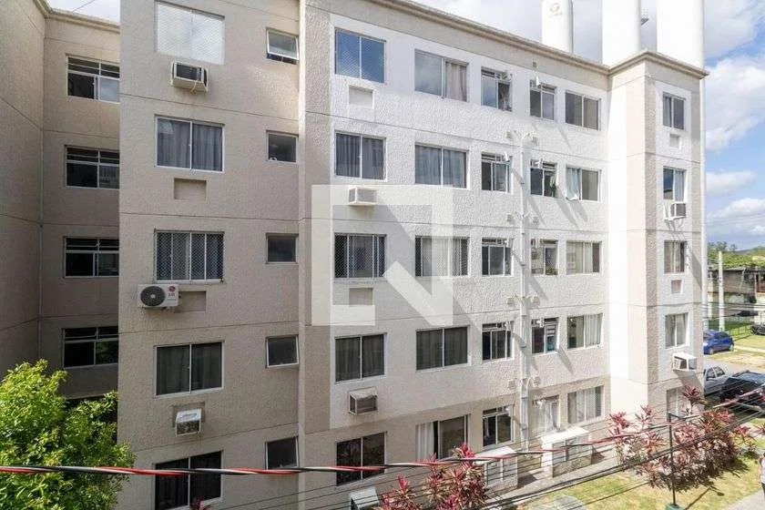 2-bedroom apartment in a building with a gym — photo 3