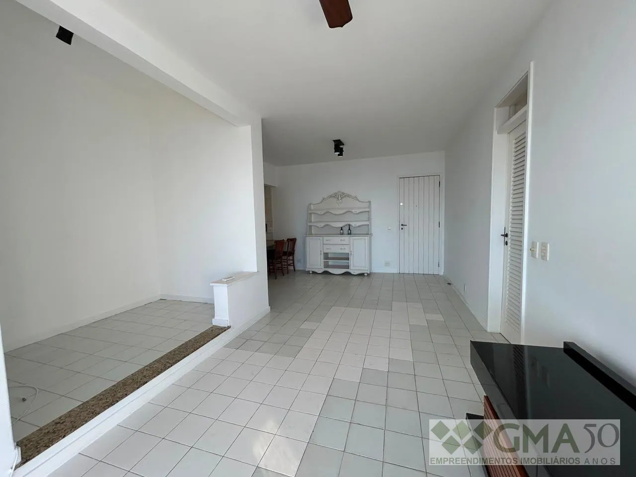 Unfurnished 2-bedroom apartment with 3 bathrooms — photo 18