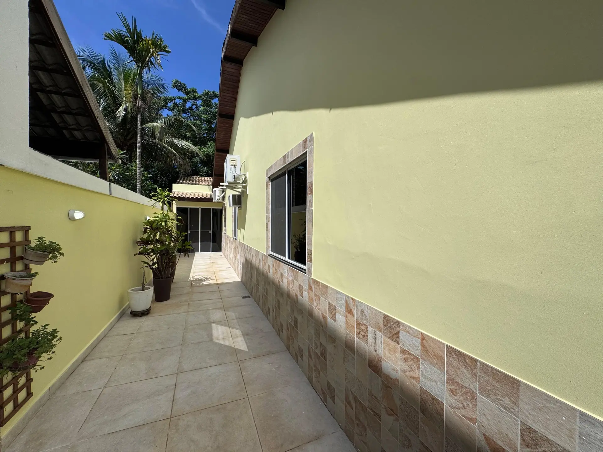 Apartamento amueblado de 4 dormitorios con jardín privado — photo 56