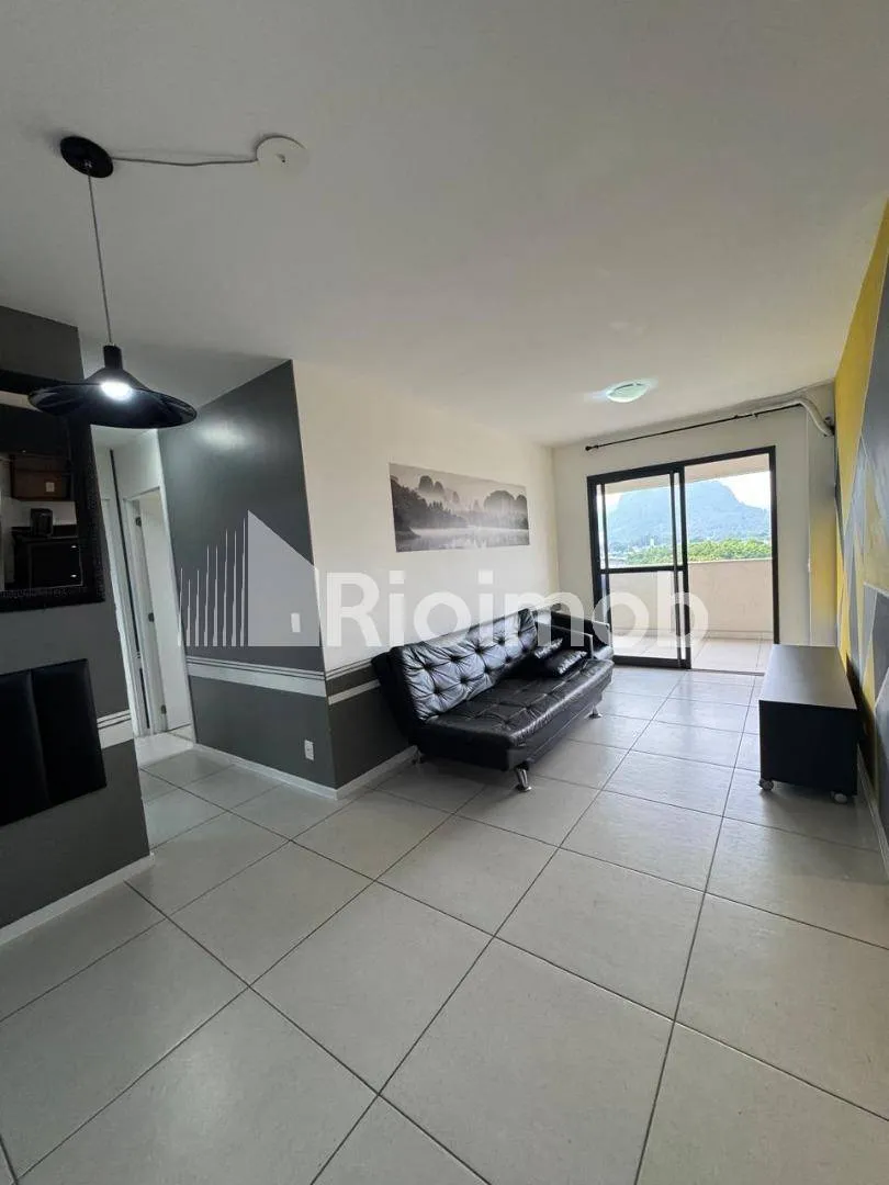 2-bedroom apartment with a mountain view — photo 17