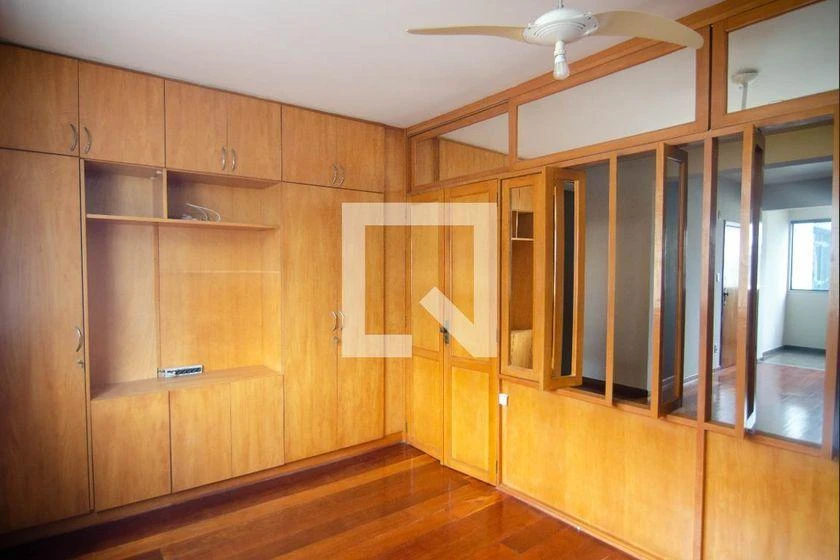 Apartamento com 4 quartos e 165 m², cozinha a gás — photo 23