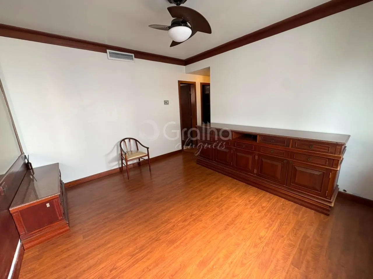 3-bedroom apartment with 446 m² and 2 parking spots — photo 36