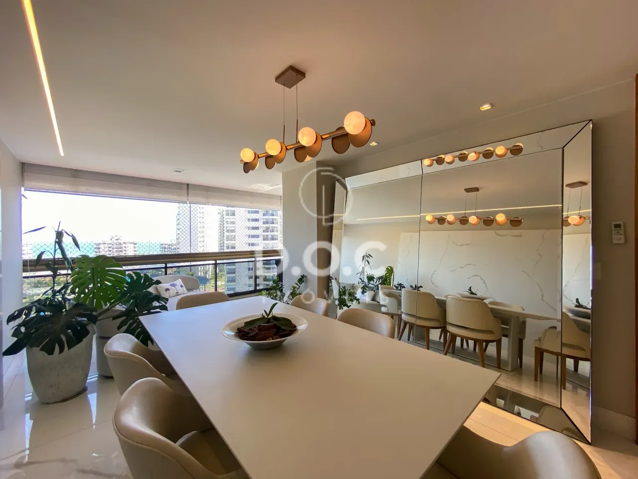 143 m² apartment with open-plan gas kitchen and 3 suites — photo 3