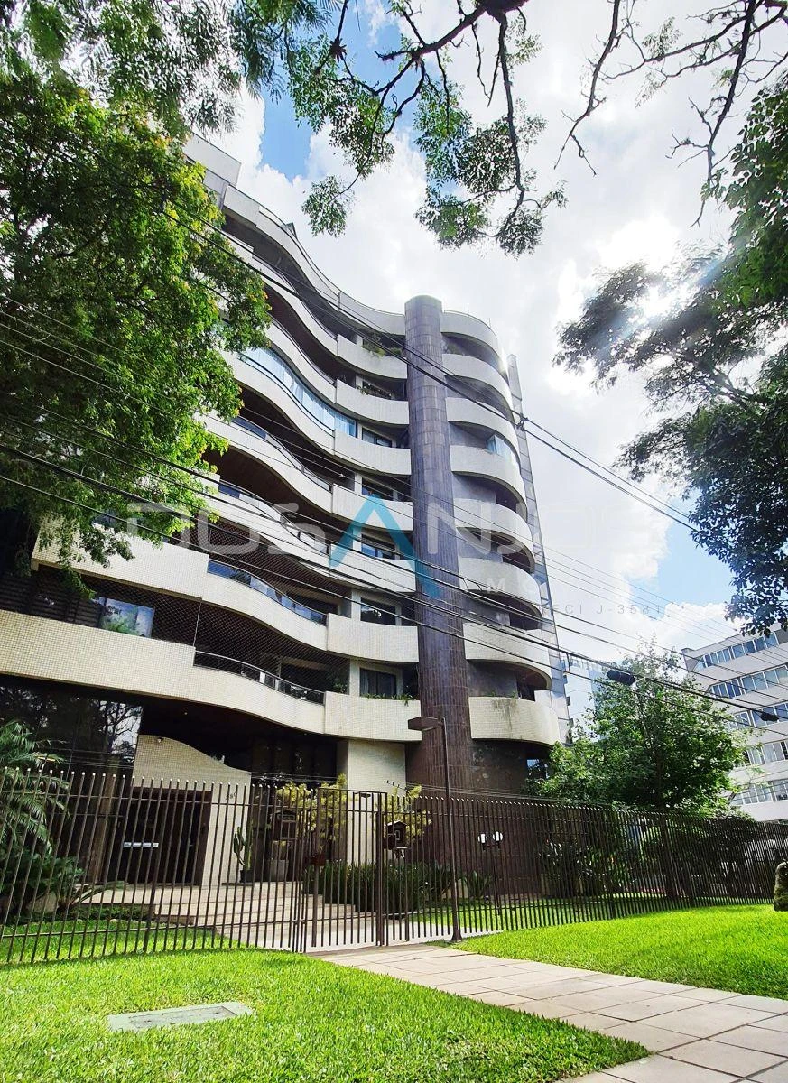 Furnished apartment with 4 bedrooms and 270 m² — photo 7