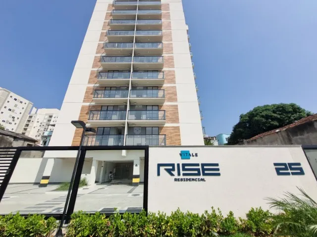 Unfurnished 1-bedroom apartment with a balcony — photo 2