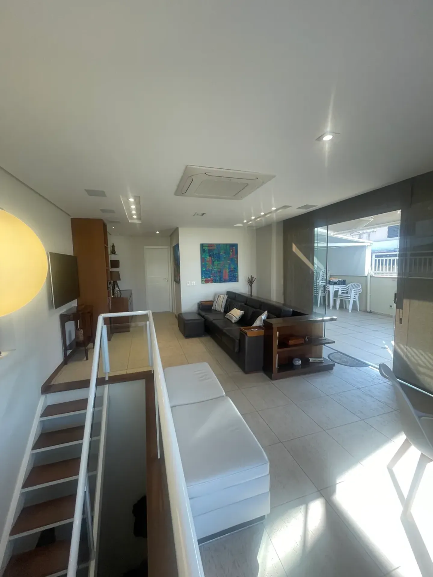 Furnished apartment with 4 bedrooms and 4 bathrooms — photo 24