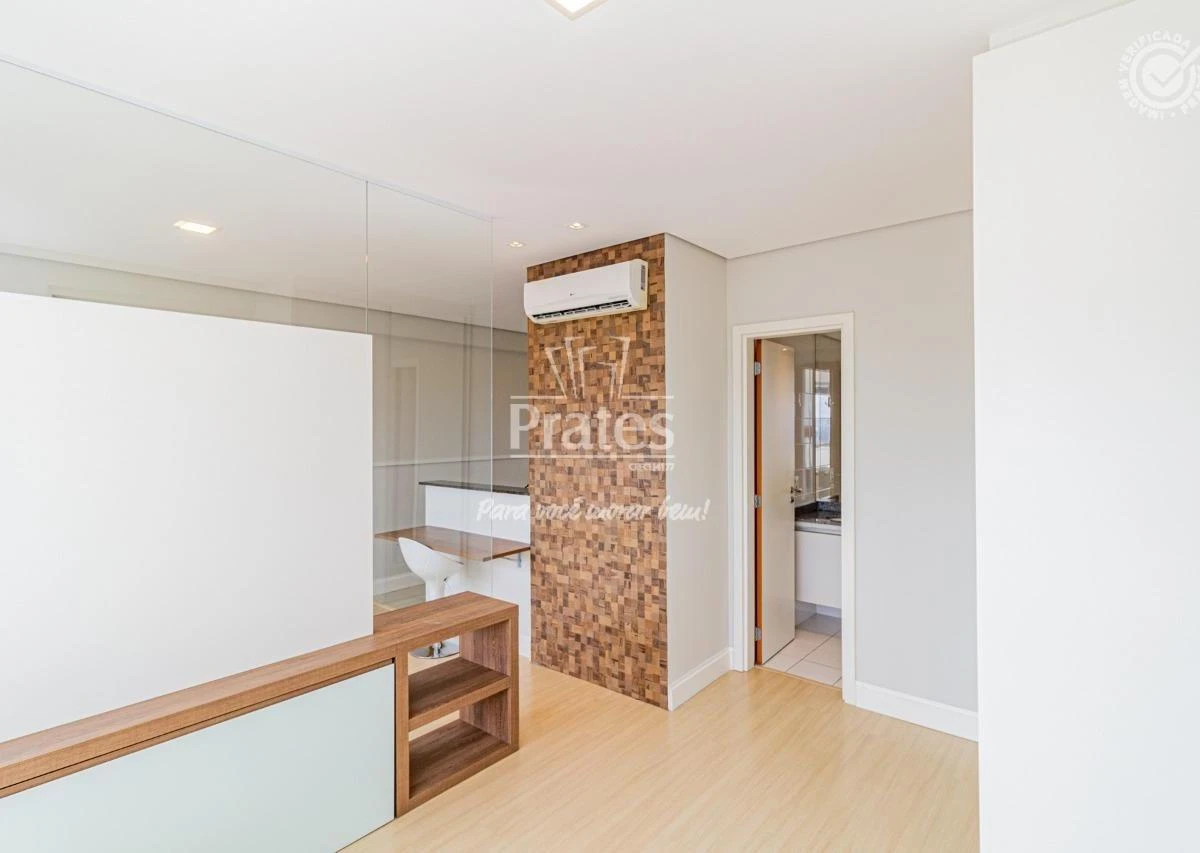 Furnished 1-bedroom apartment with city view — photo 21
