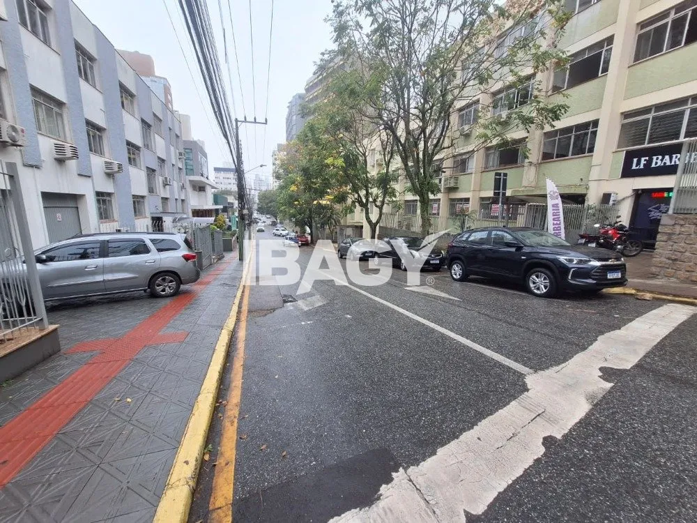 Apartamento sin amueblar con 3 dormitorios y 1 baño 116 m² — photo 21