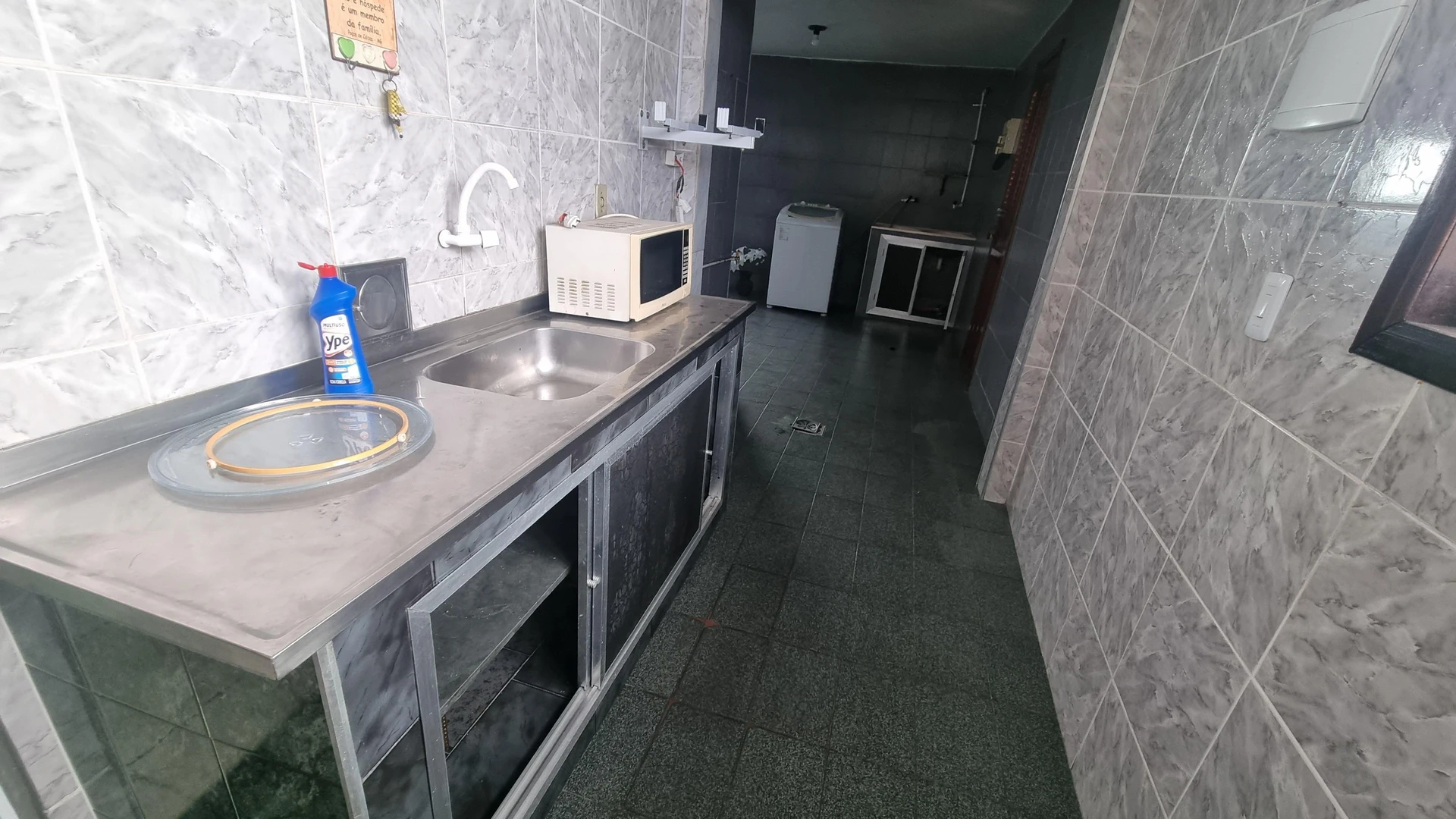 Washing machine in a 5-bedroom house, 200 m² — photo 9