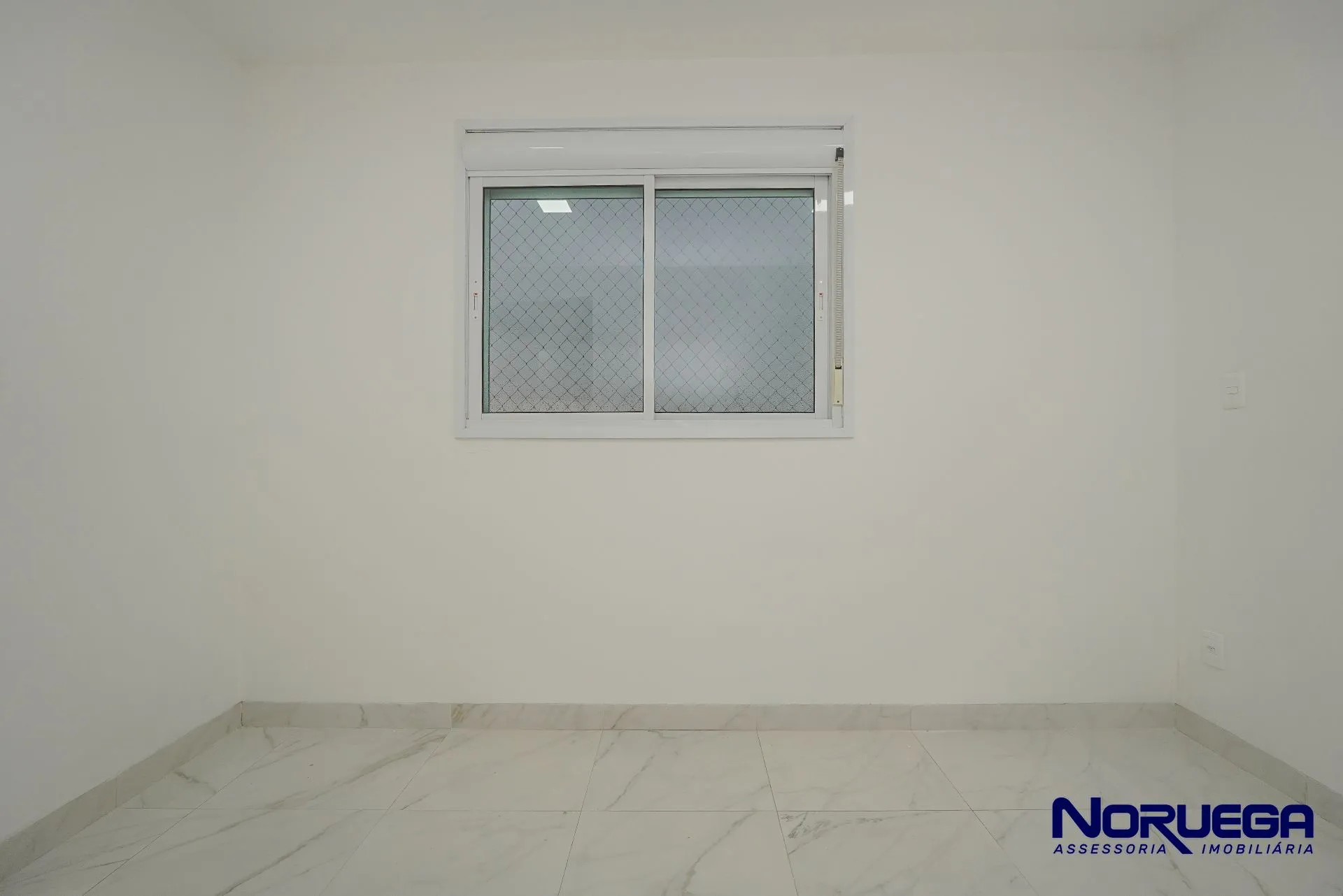 3-bedroom apartment, 1 with its own bathroom, 108 m² — photo 19