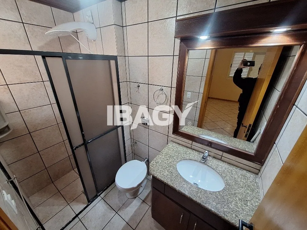 3-bedroom apartment in a building with a pool — photo 15