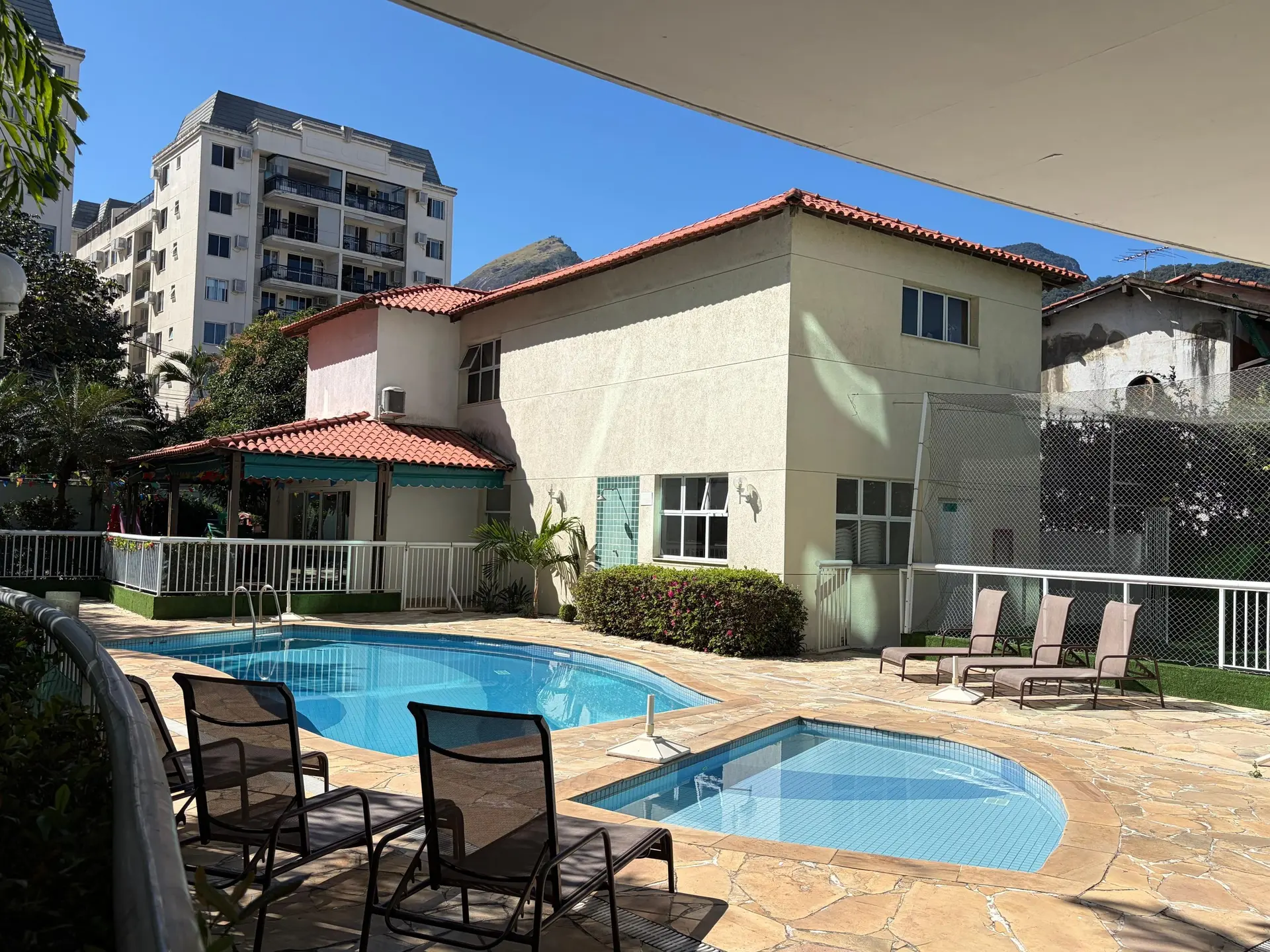 Apartamento de 3 dormitorios con 1 plaza, cocina cerrada — photo 13
