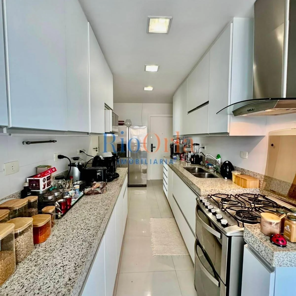 3-bedroom apartment with balcony and 160 m² — photo 11