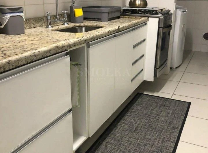 Furnished 2-bedroom apartment with 74 m² — photo 4