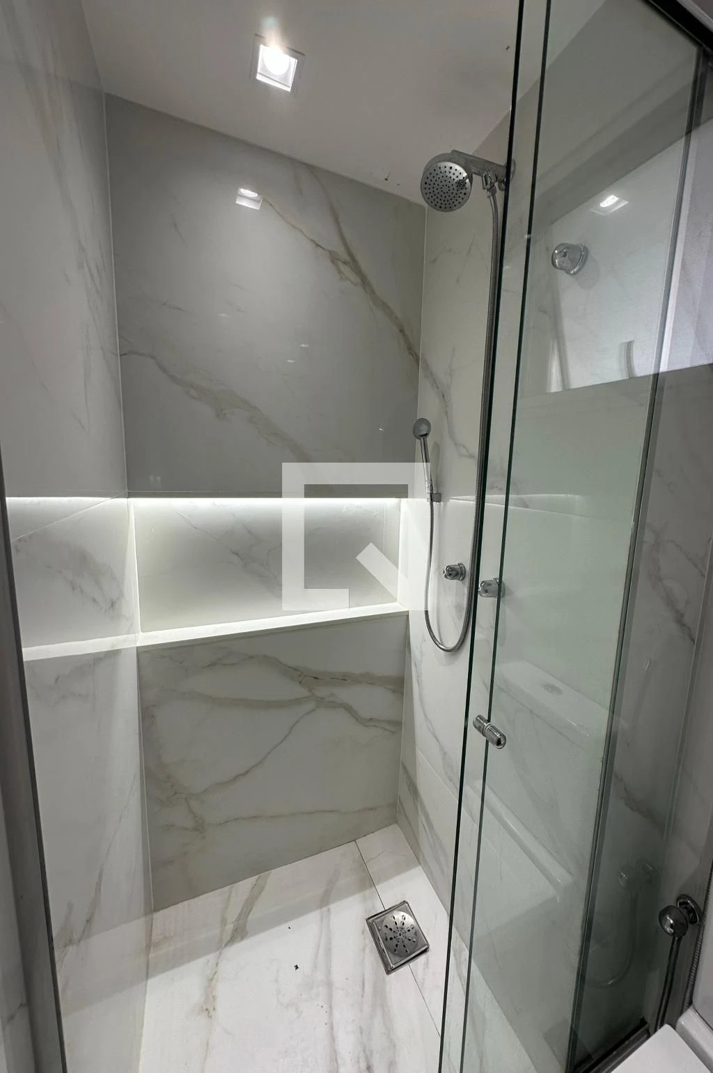 Apartamento com 3 quartos, suíte e varanda — photo 26