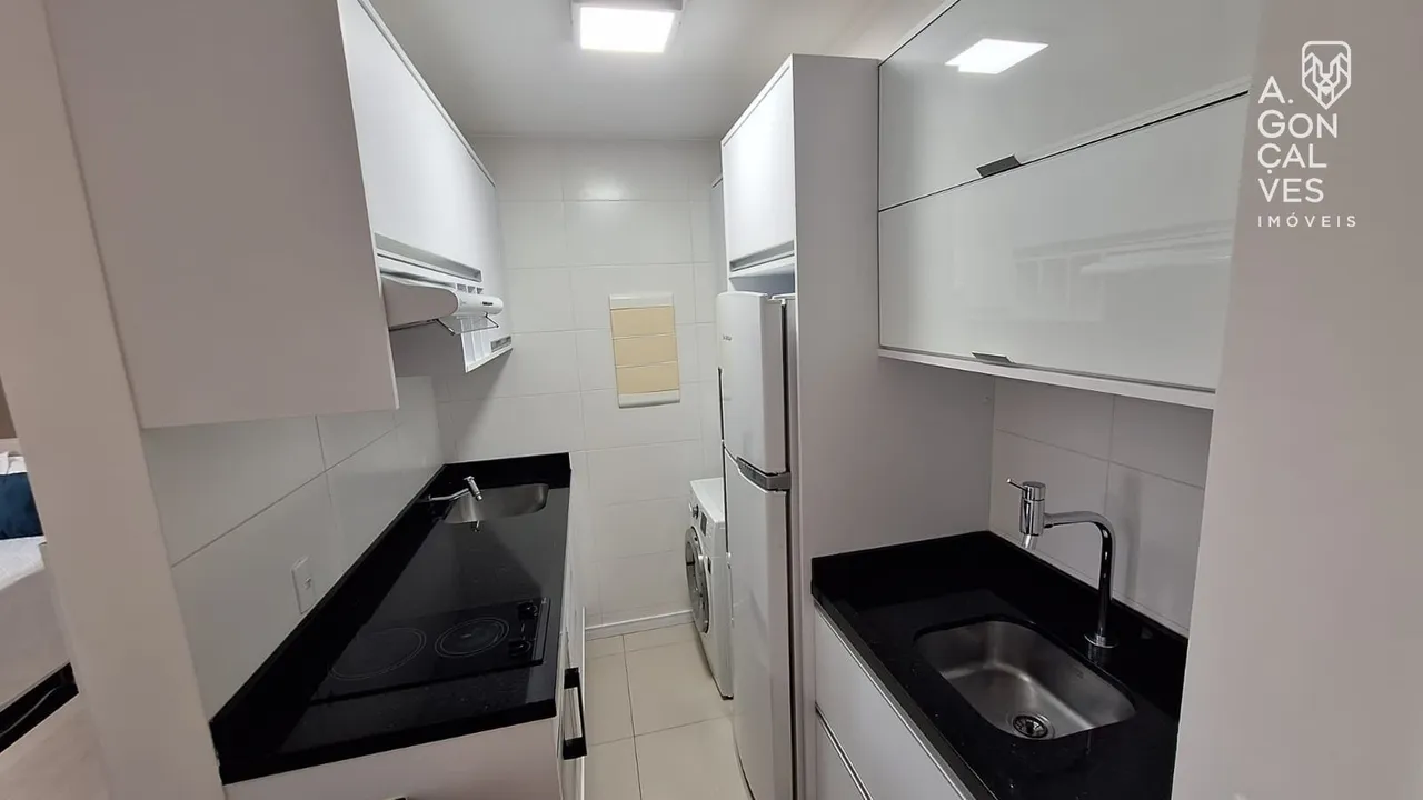 Furnished 56 m² apartment with balcony and 1 parking — photo 4