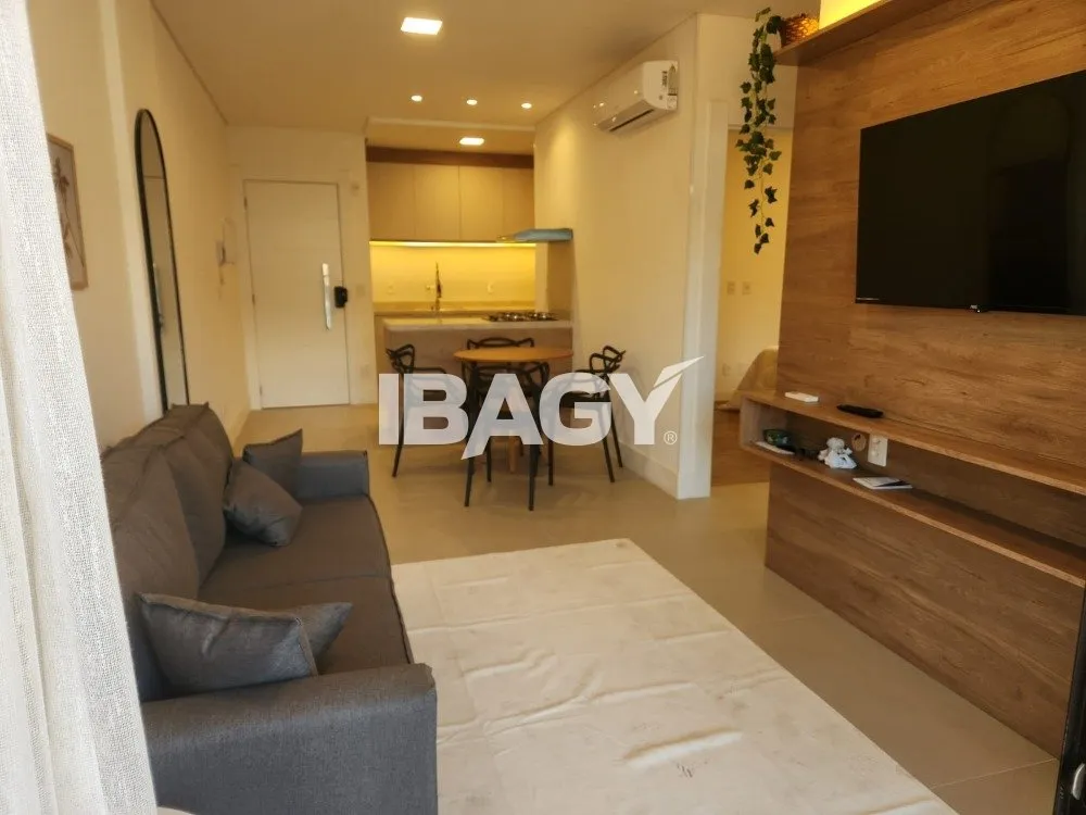 Мебльована квартира з 2 спальнями та 71 м²