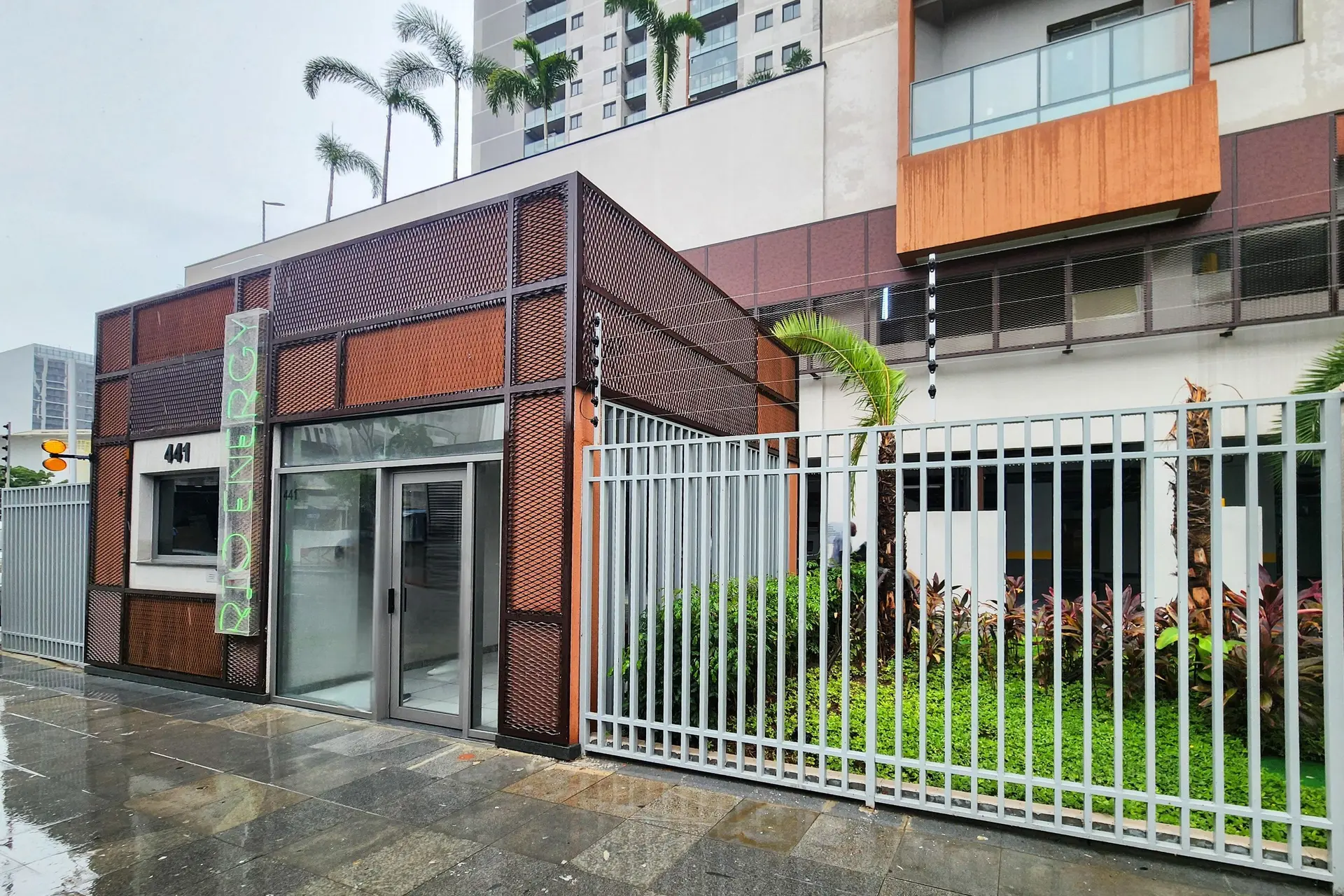 Studio with kitchenette, A/C, and a balcony — photo 39