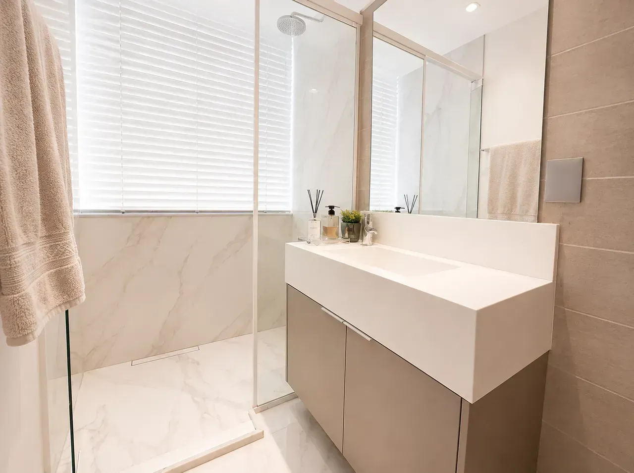 Furnished duplex penthouse with 2 en-suite bedrooms — photo 16