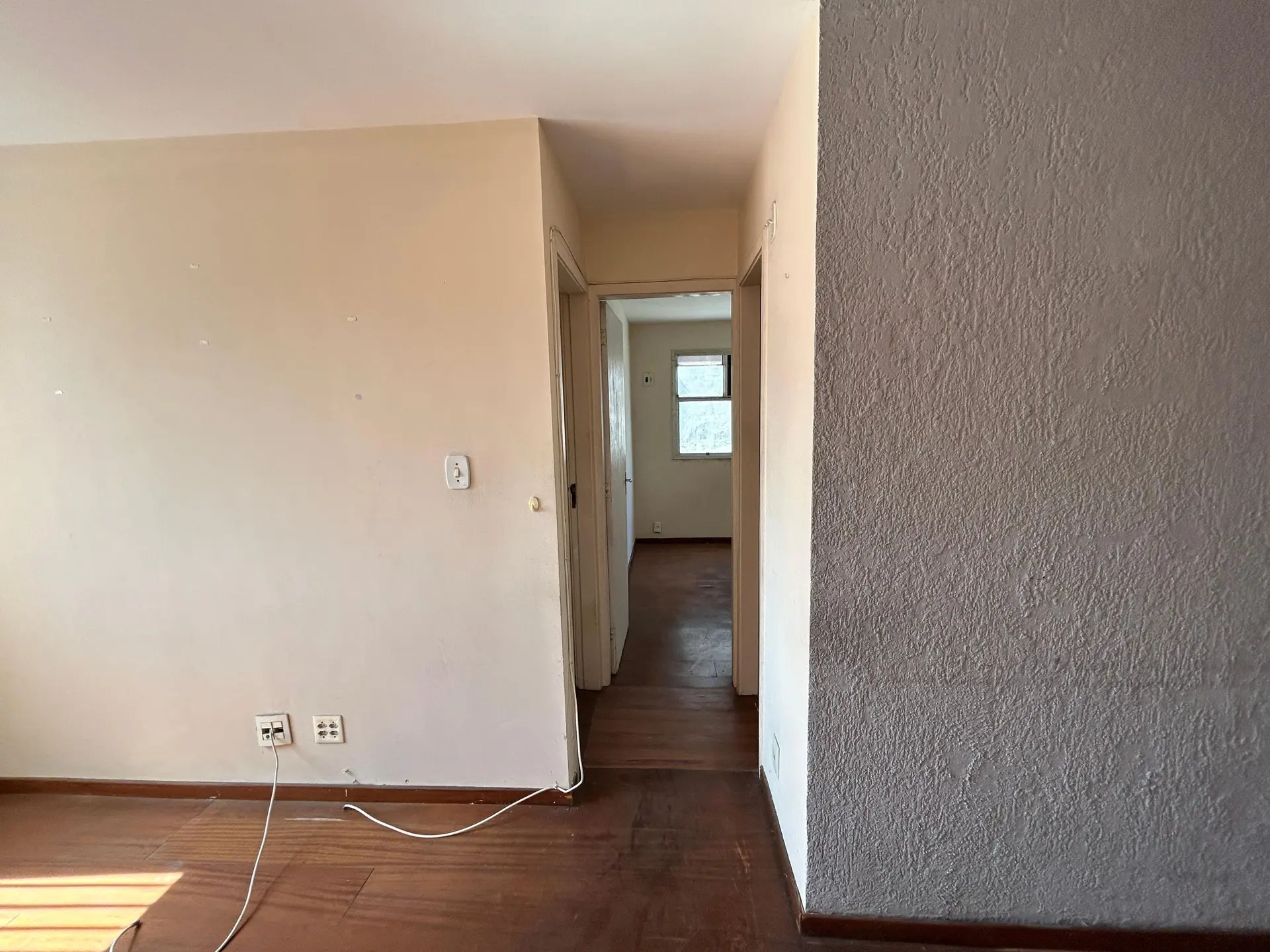 Unfurnished rental apartment with 2 bedrooms and parking — photo 33