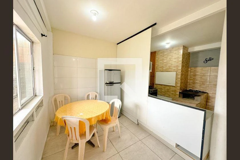 2-bedroom apartment in a building with a pool — photo 2