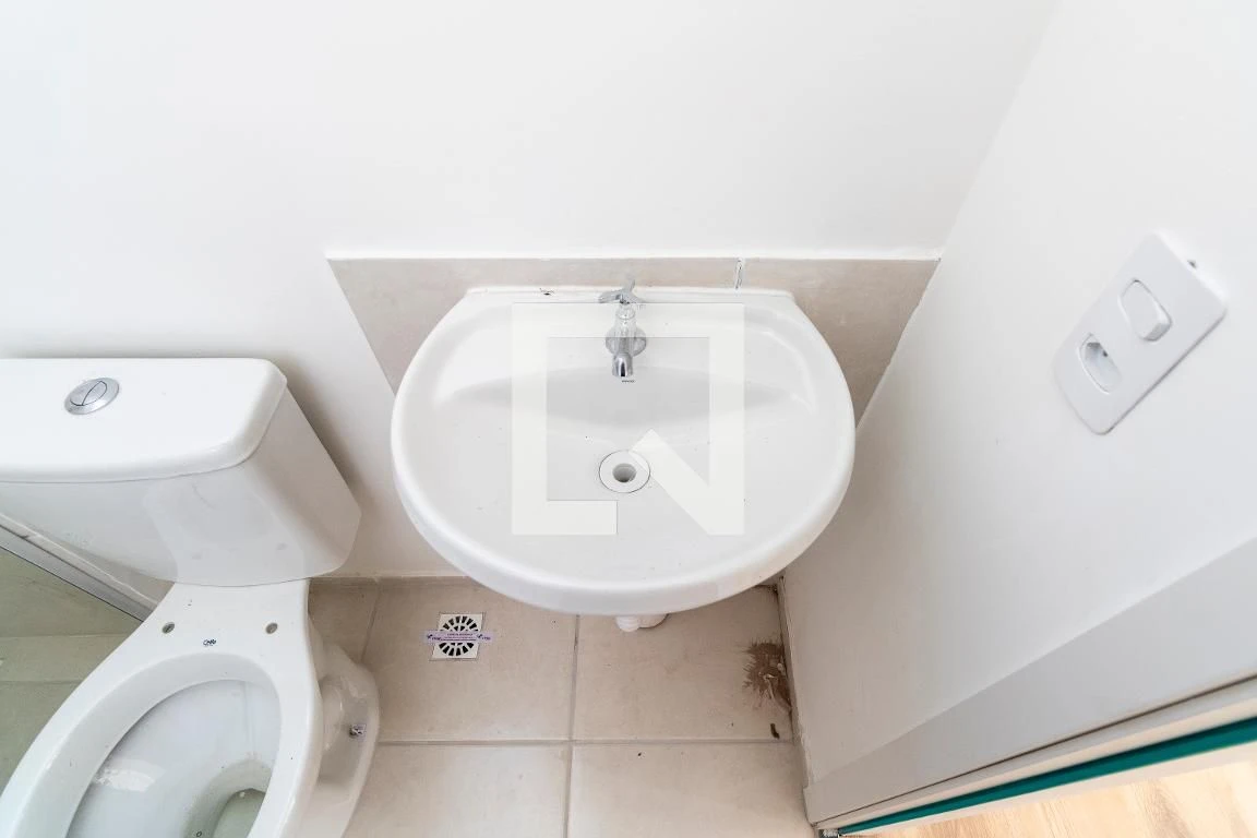 2-bedroom apartment with 1 bathroom, no parking — photo 44