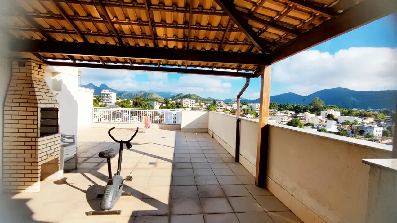 Furnished duplex apartment with 3 bedrooms and 169 m² — photo 23