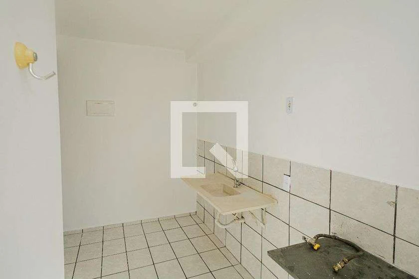 46 m² rental apartment with 2 bedrooms and glass shower — photo 14