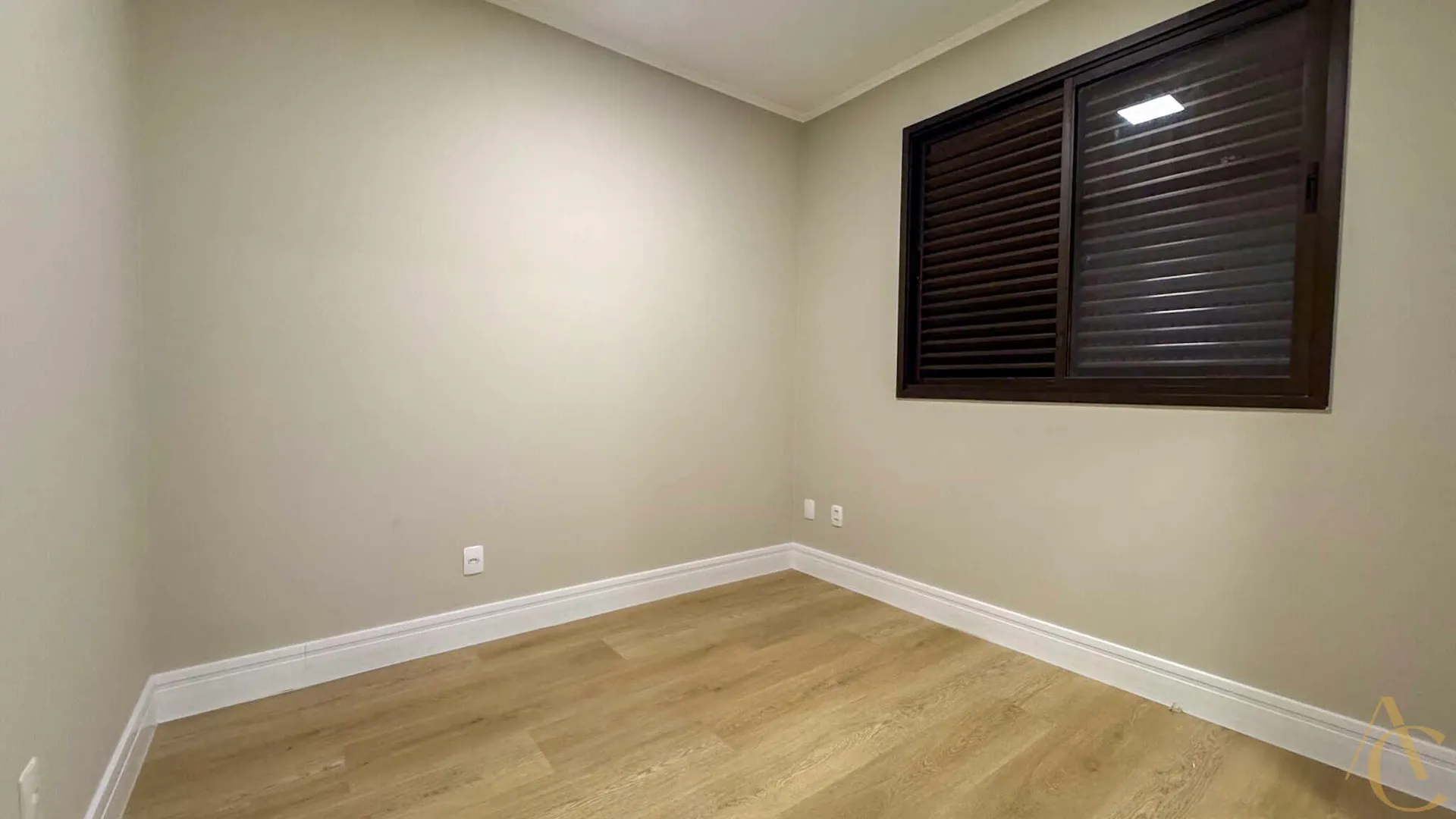 70 m² apartment with a water view and a home office — photo 5