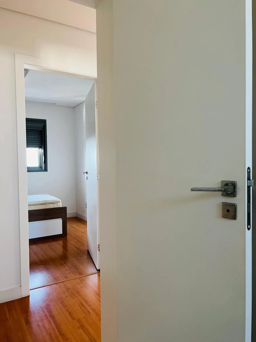 Apartamento de 190 m² con 3 dormitorios y ventanales amplios — photo 34