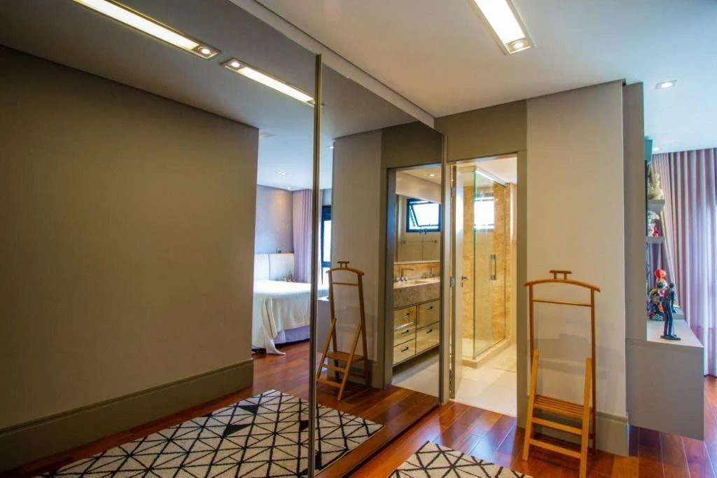 Home office in a 4-bedroom apartment, 181 m² — photo 28
