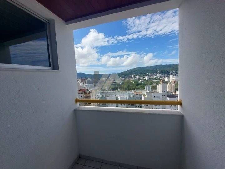 Квартира: 2 спальні, 58 м²