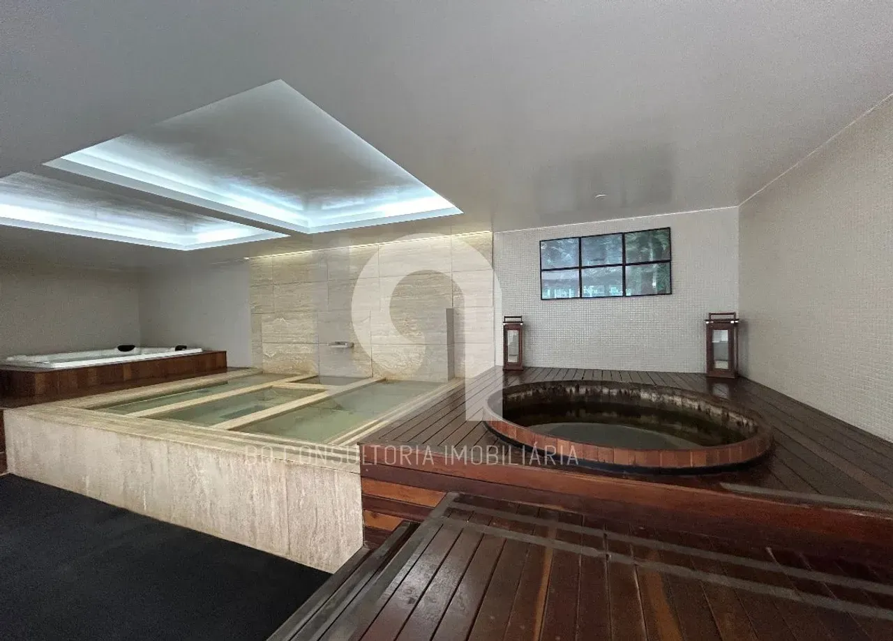 Furnished 580 m² apartment with 4 bedrooms and 5 bathrooms — photo 14