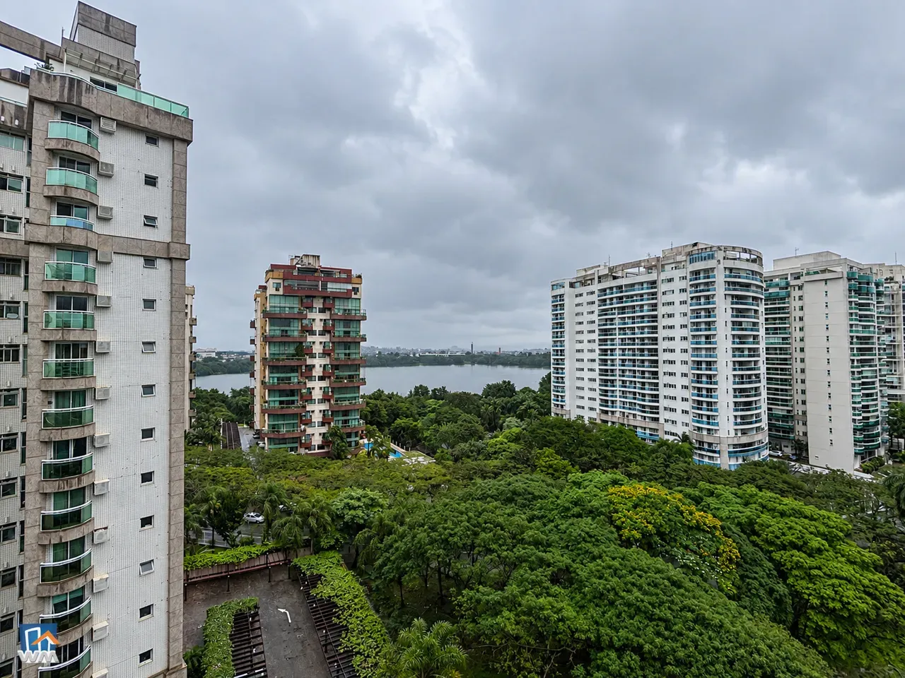 Park view in a 3-bedroom apartment, 120 m² — photo 17