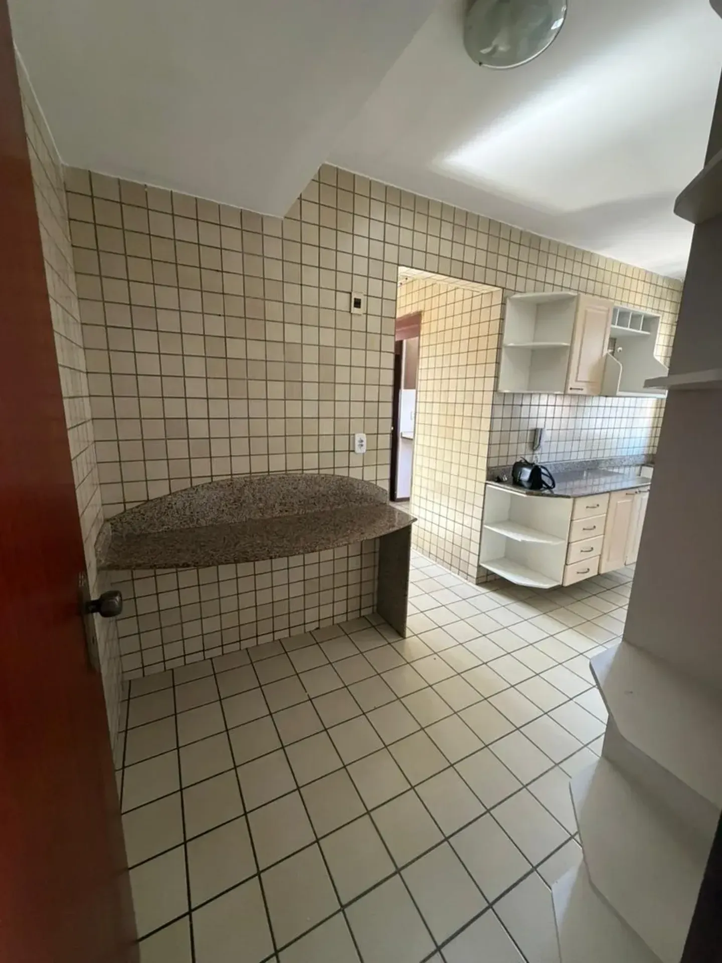 Квартира 110 м² з 3 спальнями та балконом — photo 4