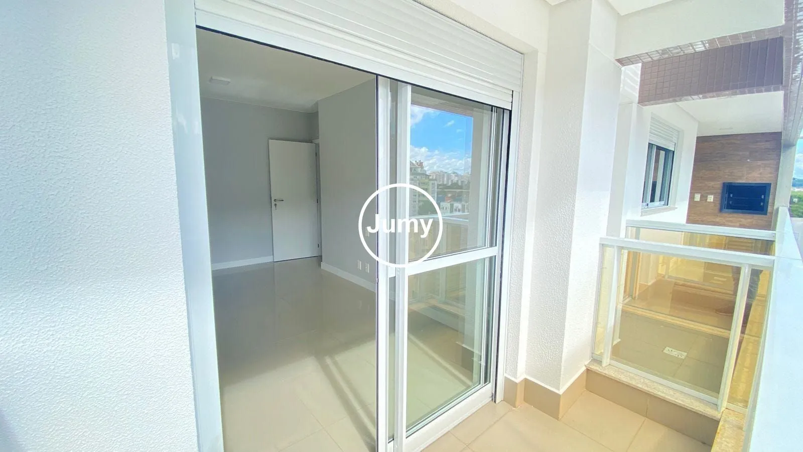 Apartamento de 2 quartos em condomínio com piscina — photo 12
