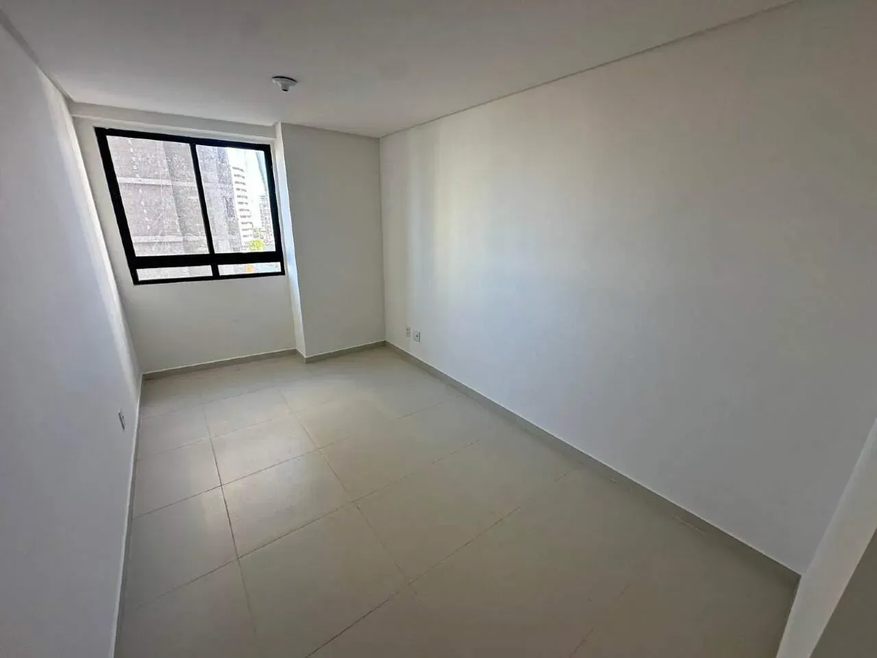 3-bedroom rental apartment with 1 suite and 2 parking — photo 10