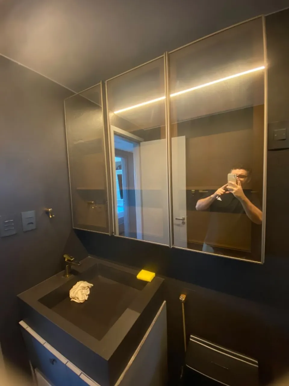 3-bedroom apartment in a building with a gym — photo 15