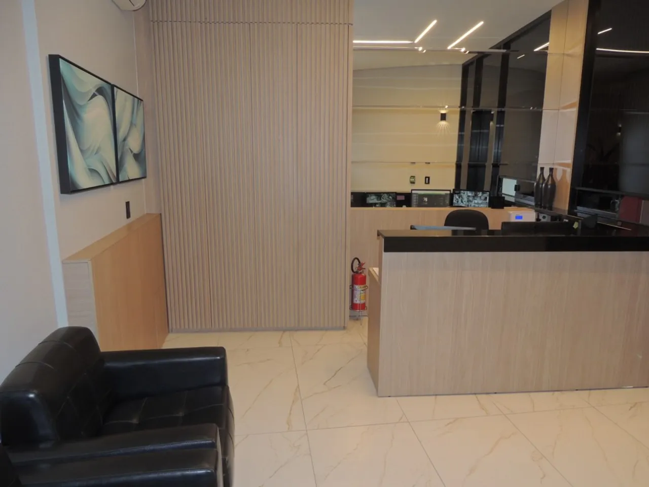 Apartamento mobiliado 1 quarto com cozinha americana e 2 vagas — photo 12
