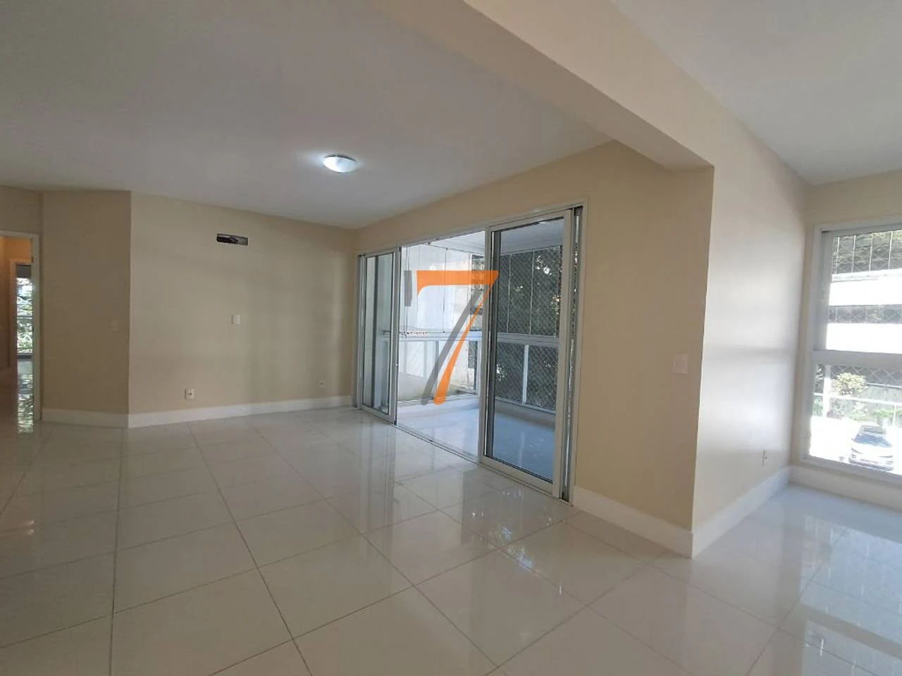 Apartamento de 4 dormitorios con 253 m² y 3 plazas — photo 16