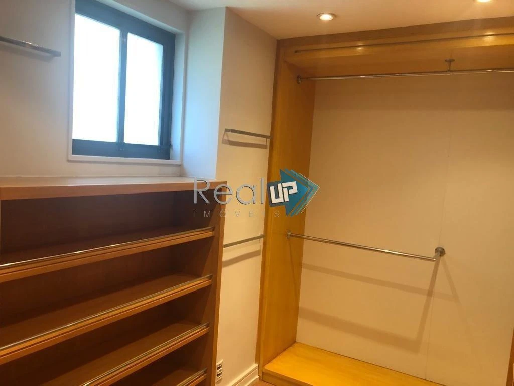 320 m² unfurnished apartment with 2 bedrooms and 3 bathrooms — photo 14