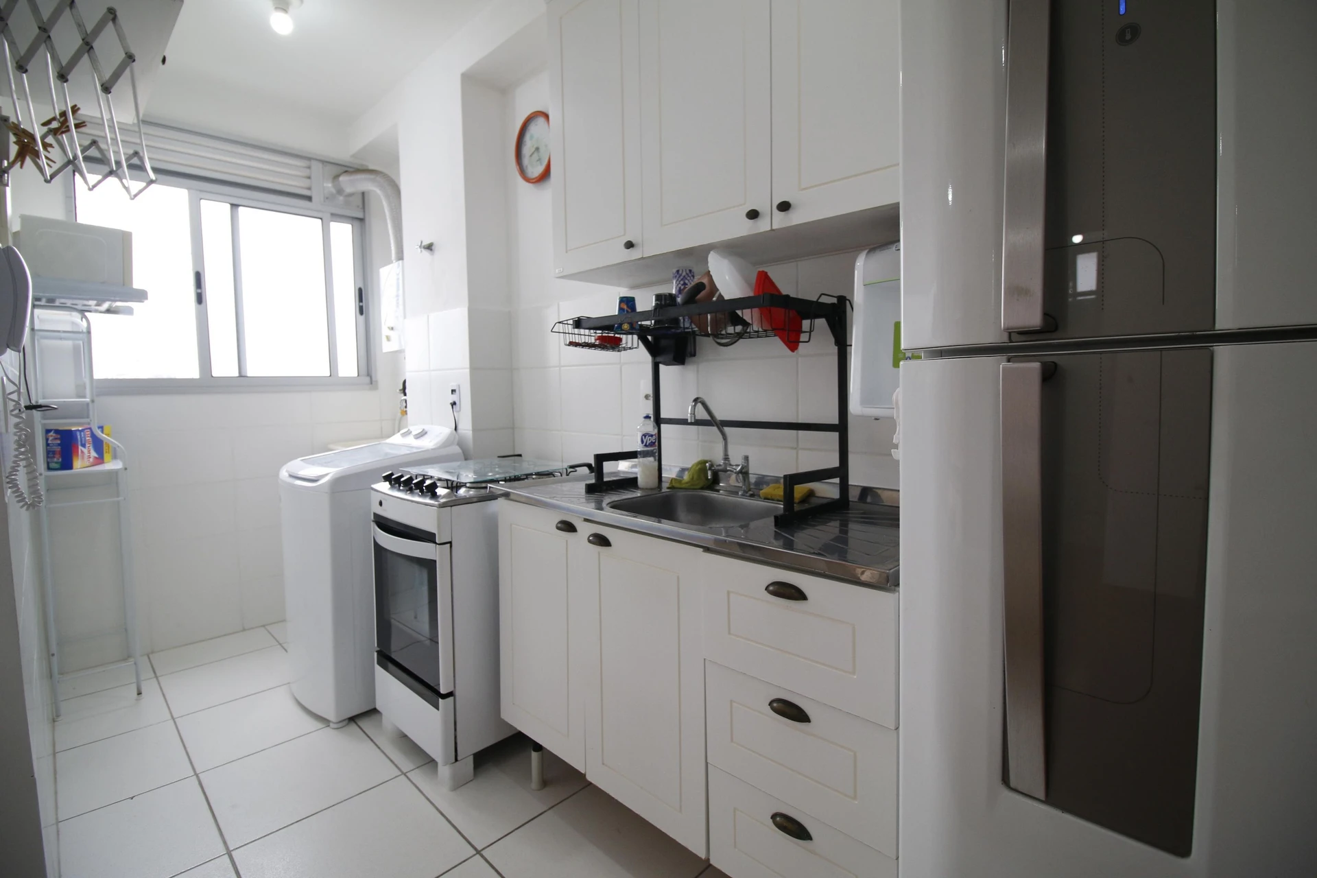 2-bedroom apartment in a building with a gym — photo 7