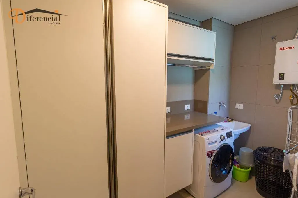 Washing machine in a 3-bedroom apartment, 120 m² — photo 10