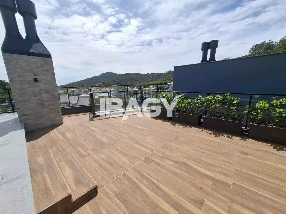 2-bedroom apartment with a private BBQ — photo 35