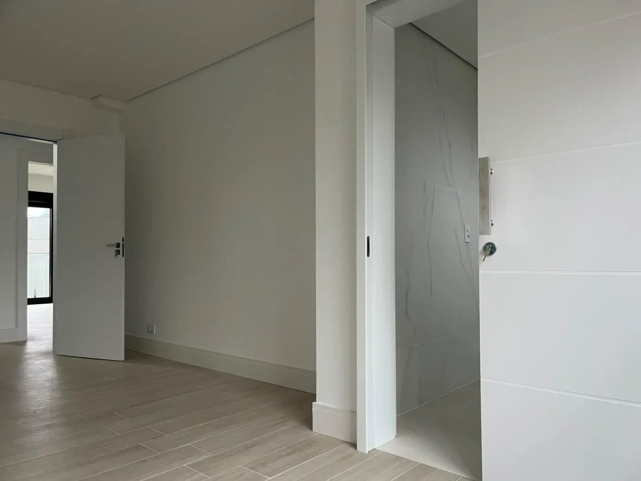 3-bedroom apartment in a building with a sauna — photo 12