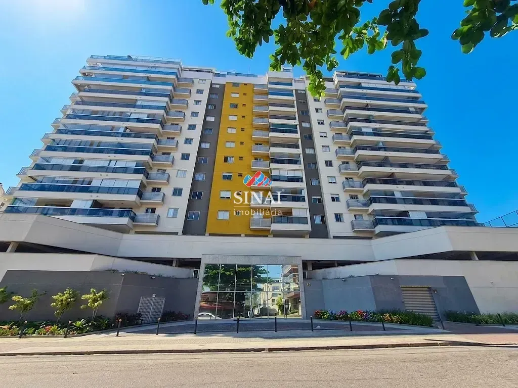 3-bedroom apartment with balcony and private BBQ — photo 44